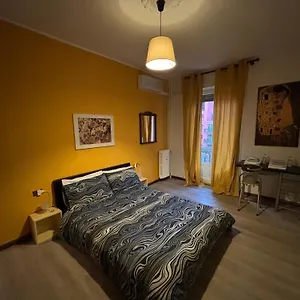milano-da-me-ampio-appartamento-con-2-camere-da-letto.it-lombardy.com/