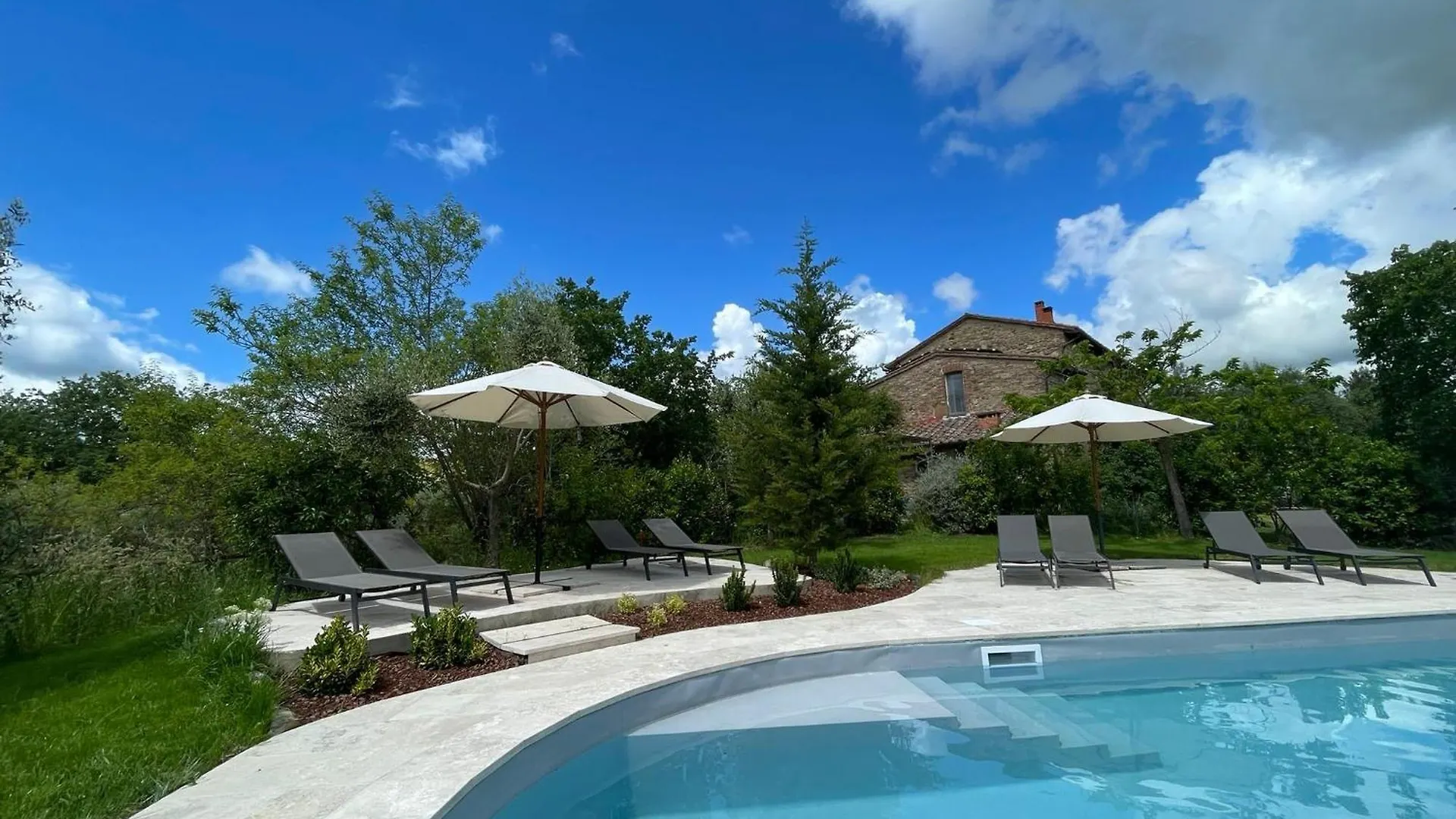 La Falconara Montepulciano 0*,  Italy