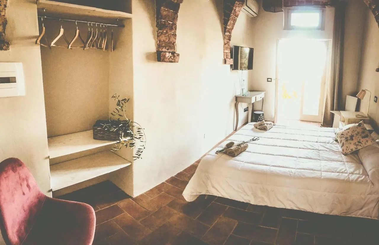 La Falconara Montepulciano Farm stay